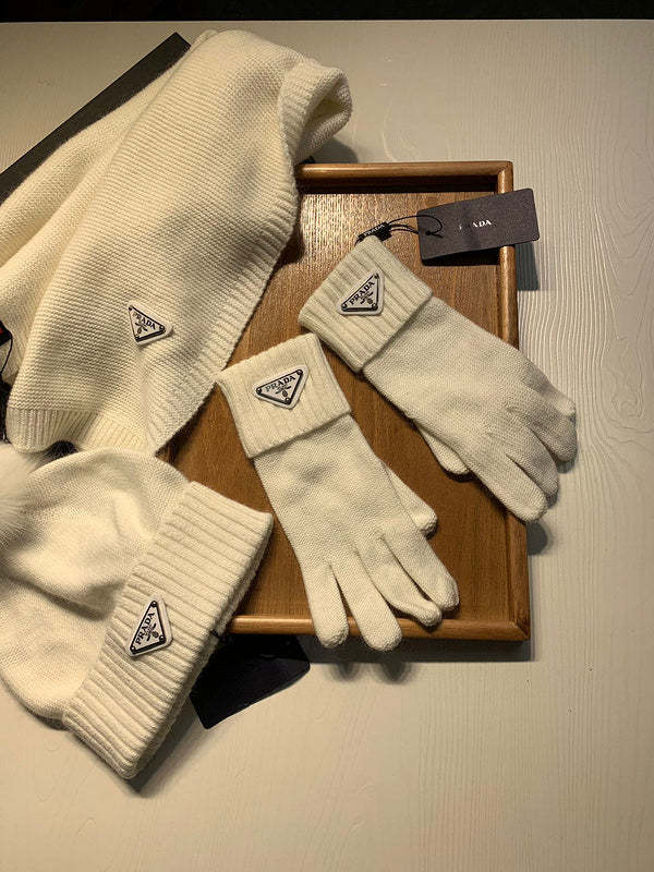 cashmere cotton scarf and gloves and hat ,no box. HX68-28-32