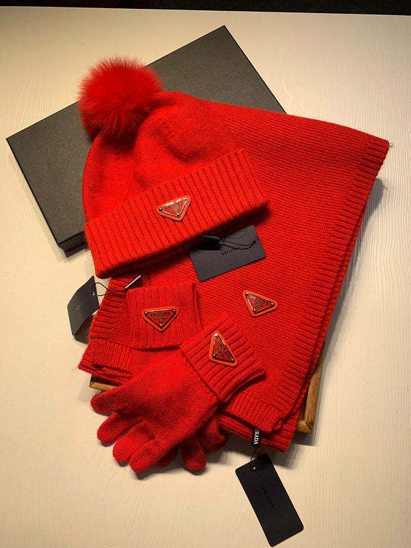 cashmere cotton scarf and gloves and hat ,no box. HX68-28-32