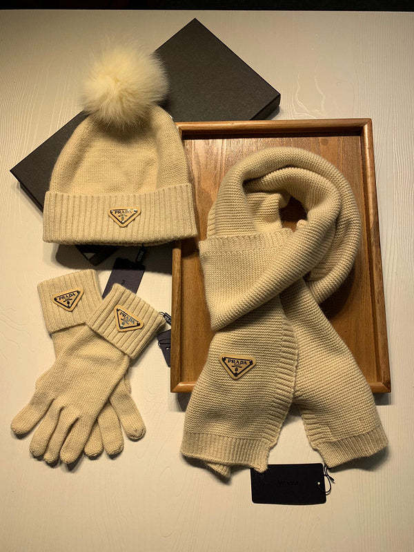 cashmere cotton scarf and gloves and hat ,no box. HX68-28-32