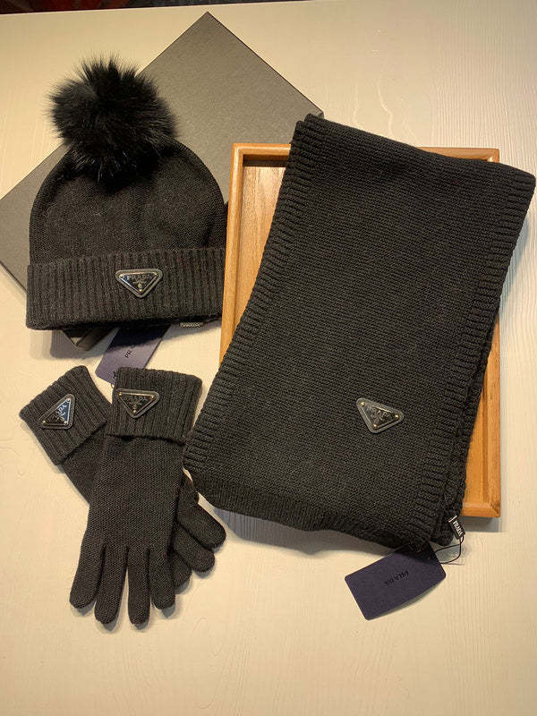 cashmere cotton scarf and gloves and hat ,no box. HX68-28-32