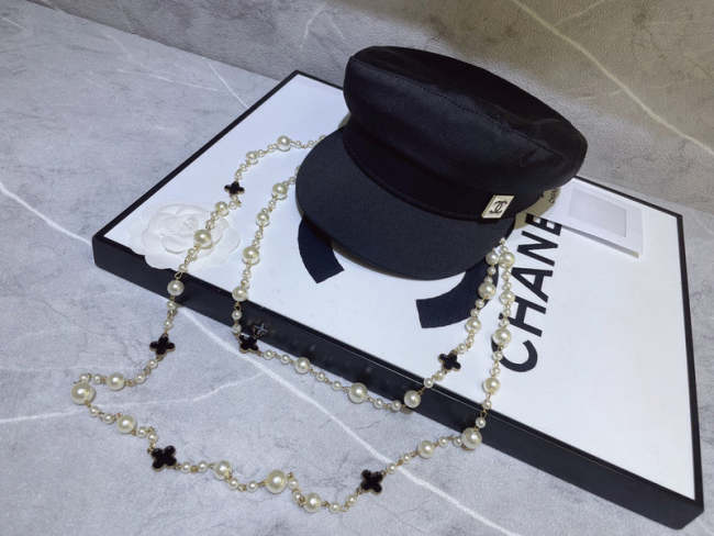 Fashion hat for women ,no box. HX25-557-558