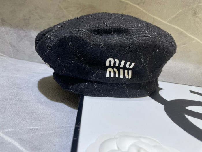 Fashion hat for women ,no box. HX25-587-588