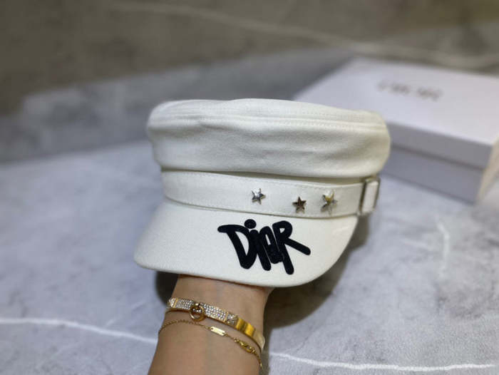 Fashion hat for women ,no box. HX25-639-641