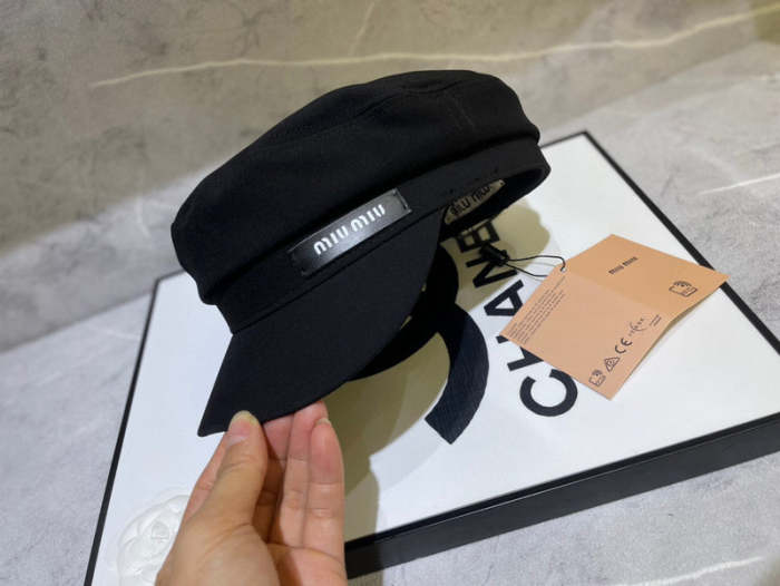 Fashion hat for women ,no box. HX25-633-635