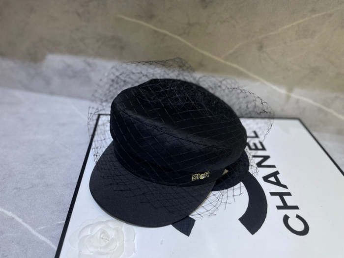 Fashion hat for women ,no box. HX25-642-643