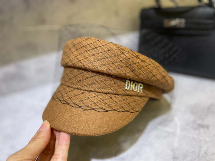 Fashion hat for women ,no box. HX25-604-606