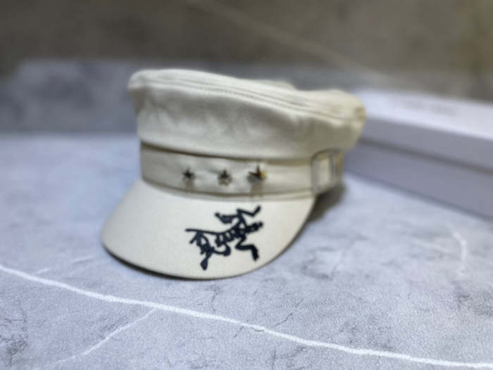 Fashion hat for women ,no box. HX25-644-646