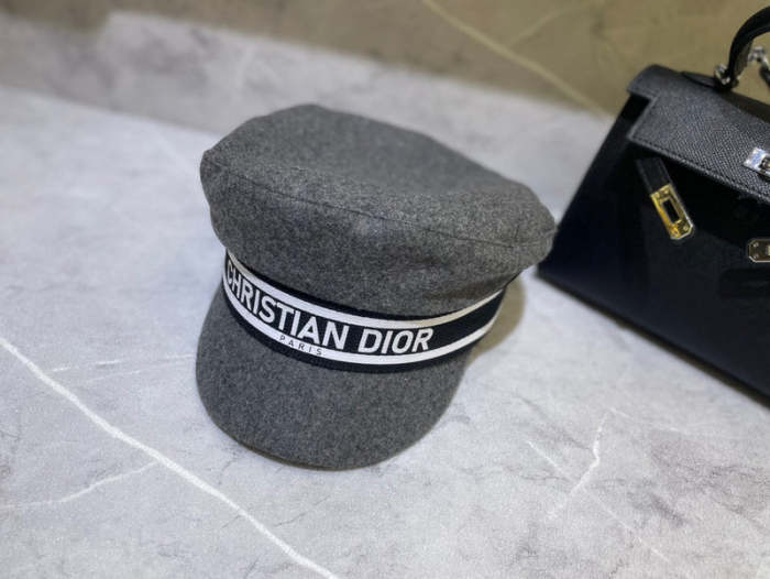 Fashion hat for women ,no box. HX25-601-603