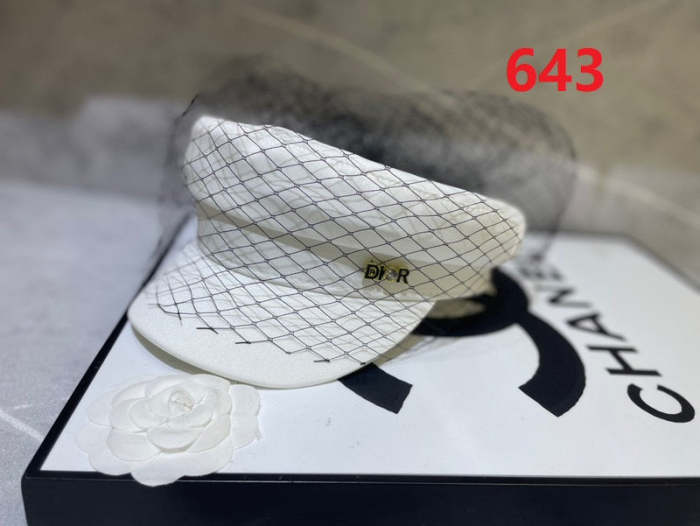 Fashion hat for women ,no box. HX25-642-643