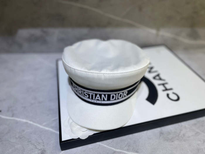 Fashion hat for women ,no box. HX25-653-654
