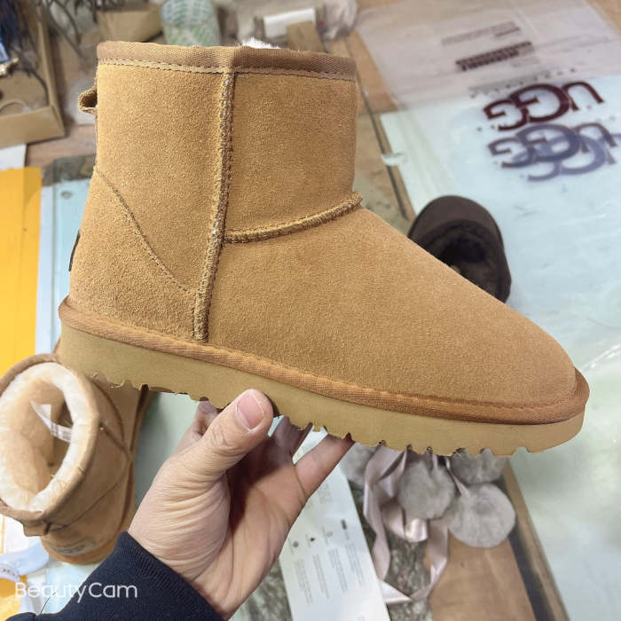 Adult  kids family flat snow boots shoes, wih box, size 25-44, SS50-1402-1403