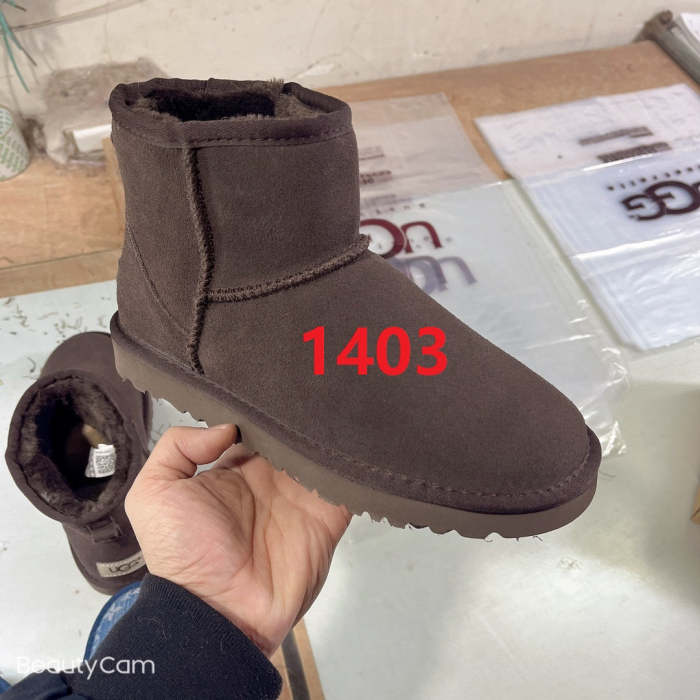 Adult  kids family flat snow boots shoes, wih box, size 25-44, SS50-1402-1403