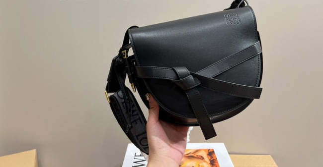 Split leather bag ,4A,size 22x20cm, no box, B88-1659-1664