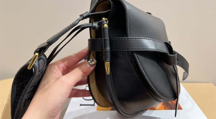 Split leather  bag ,4A,size 22x20cm, no box, B88-1659-1664