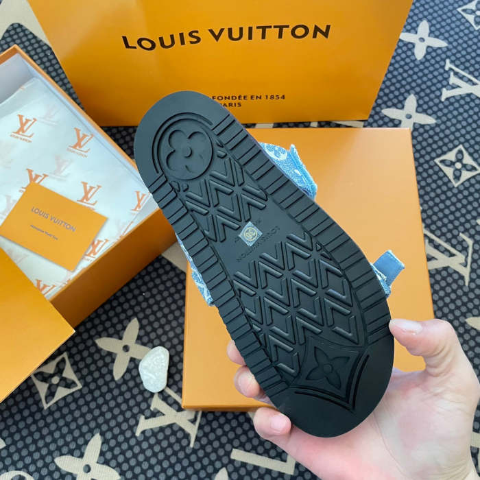 Men's and women's flat sandals slippers , size 35-42 , SS50-1430