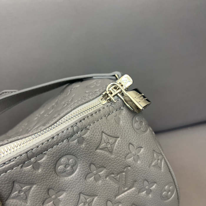 Split leather bag ,4A,size 50x28cm, no box, B75-2938