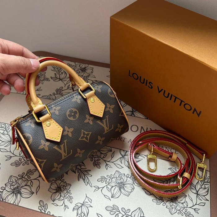 Split leather bag, AAA,size 16cm,no box,B50-1912