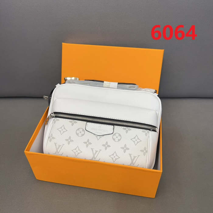 Split Leather  bag ,3A , size 25x18cm ,no box,  B68-6062-6064