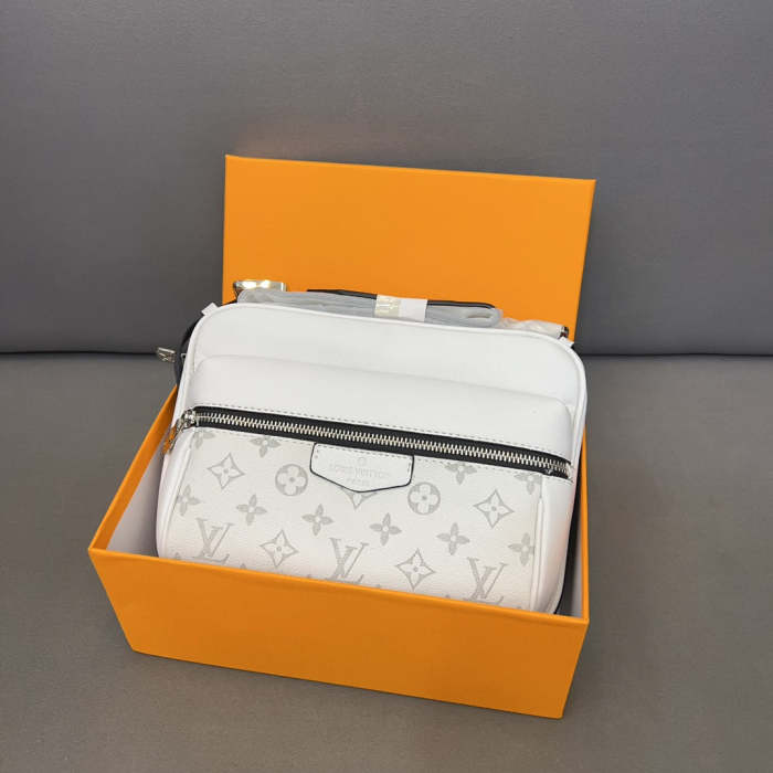 Split Leather  bag ,3A , size 25x18cm ,no box,  B68-6062-6064