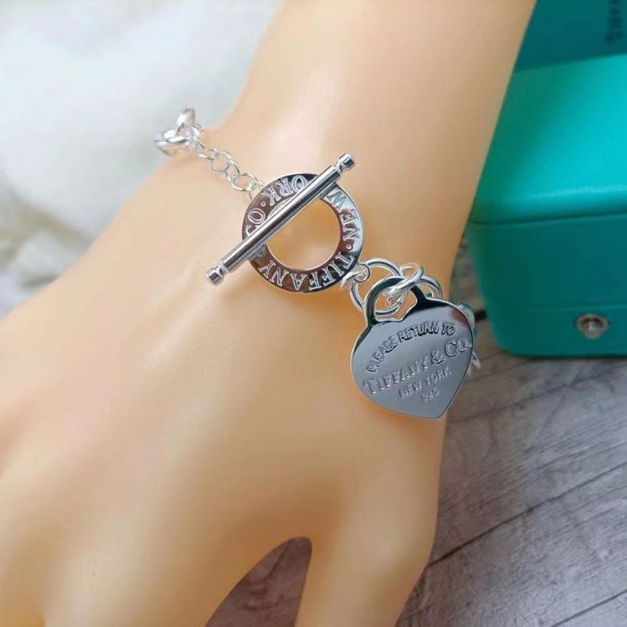 the necklace and bracelet set, J38-223