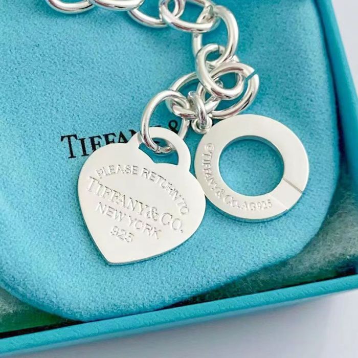 the necklace and bracelet set, J38-223