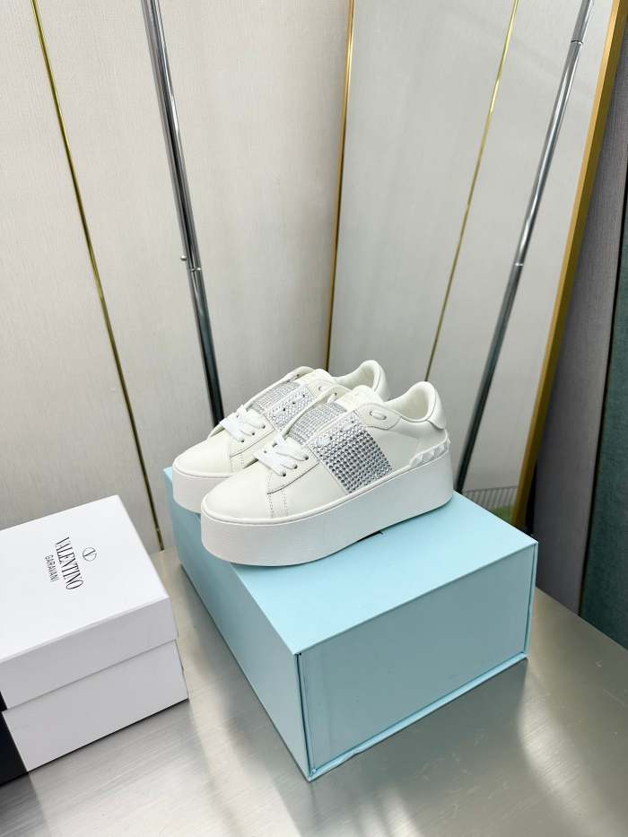 Women's flat runners shoes, size 35-45, SS88-621-623