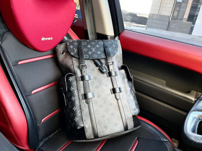Split leather  bag ,4A,size 41x48x13cm, no box, B88-1683