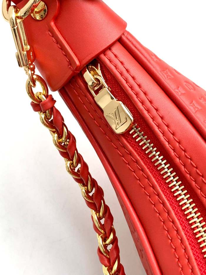 Leather bag ,5A ,size 23x13x6cm,no box, B130-58