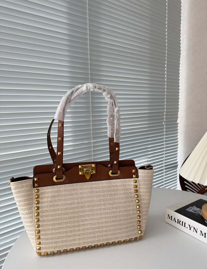 Straw and split leather bag ,4A,size 29x22cm, no box, B88-1714-1717
