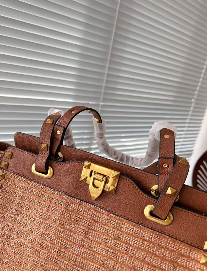 Straw and split leather bag ,4A,size 29x22cm, no box, B88-1714-1717