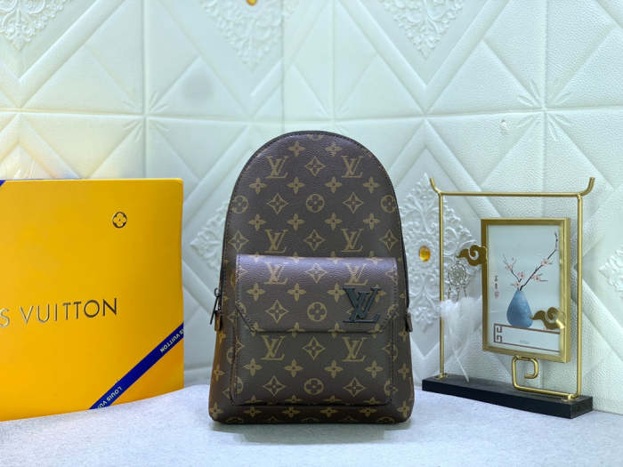 Leather bag ,5A ,no box,size 20x30x4cm,B110-173