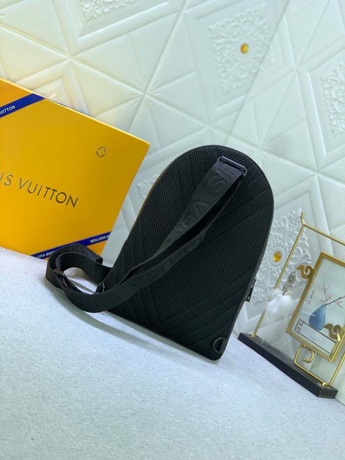 Leather bag ,5A ,no box,size 20x30x4cm,B110-174