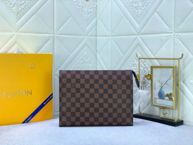 Leather bag ,5A , size 26x20x5cm ,no box, B68-6072
