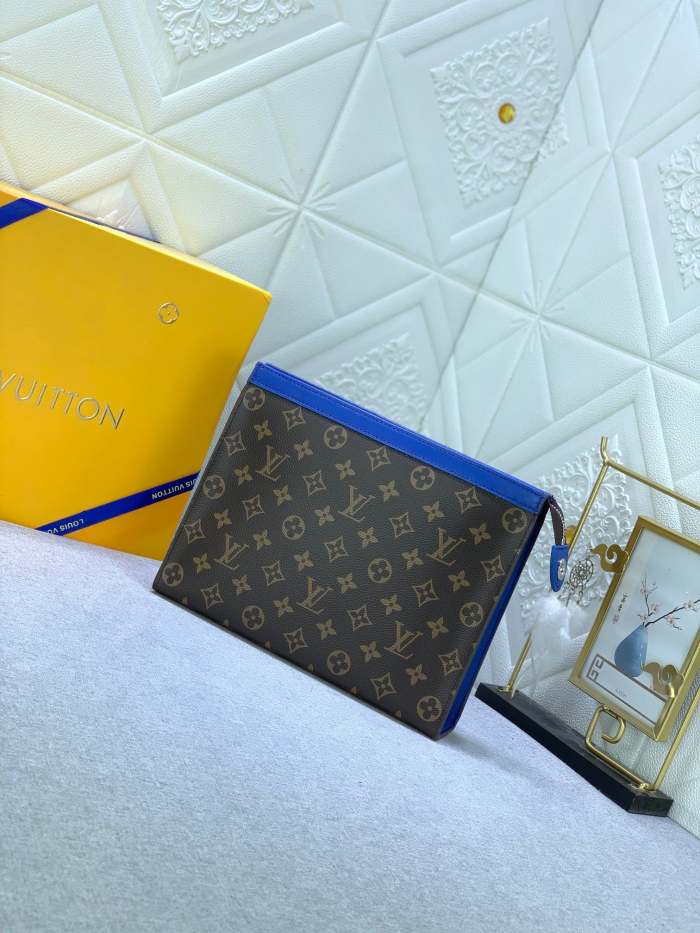 Leather bag ,5A , size 27x21x6cm ,no box,  B68-6077
