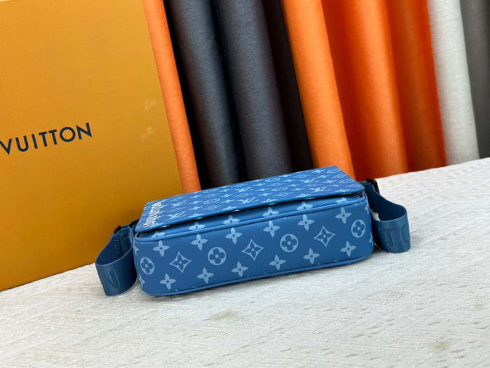Leather bag ,5A , size 25x22x7cm ,no box,  B88-1732-1733