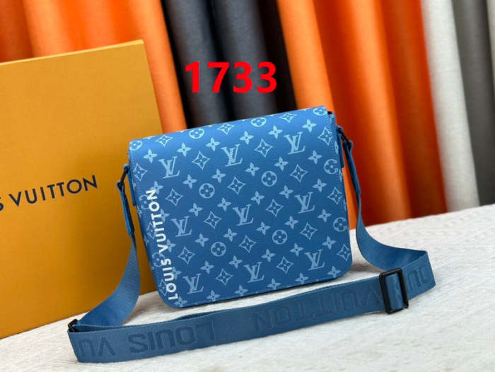 Leather bag ,5A , size 25x22x7cm ,no box,  B88-1732-1733