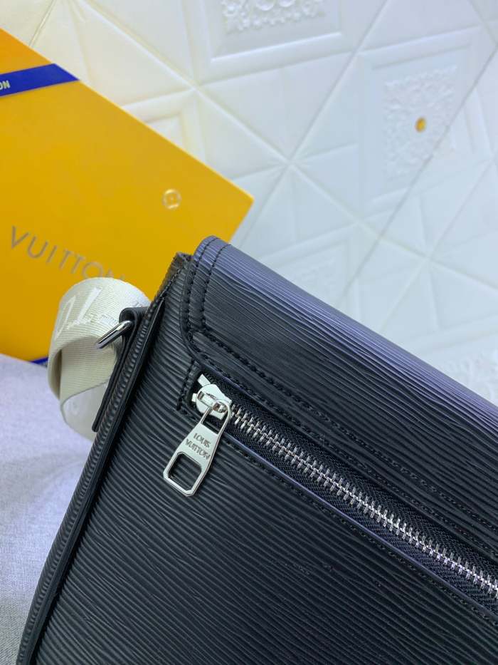 M23097  canvas leather  bag ,5A,size 34x19x11cm, no box, B110-184