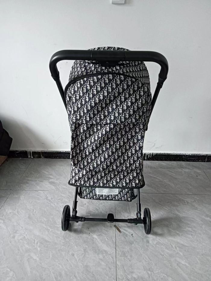 Baby stroller Foldable car for newborns Children go out in strollers，HSE200-2
