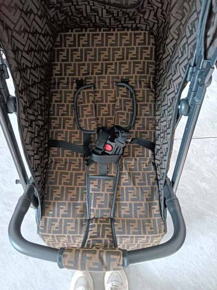 Baby stroller Foldable car for newborns Children go out in strollers，HSE200-3