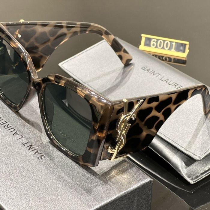 Blue light blocking sunglasses with the box and case ,G25-2566-2571