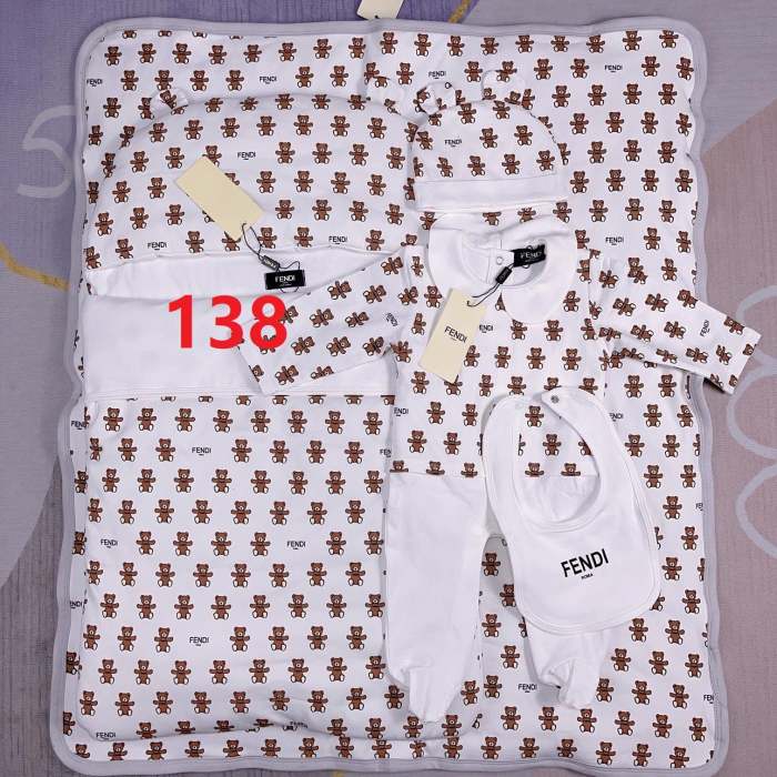 Newborn Baby crawl suit five-piece suit Cloak quilt  set clothes , CL110-136-138