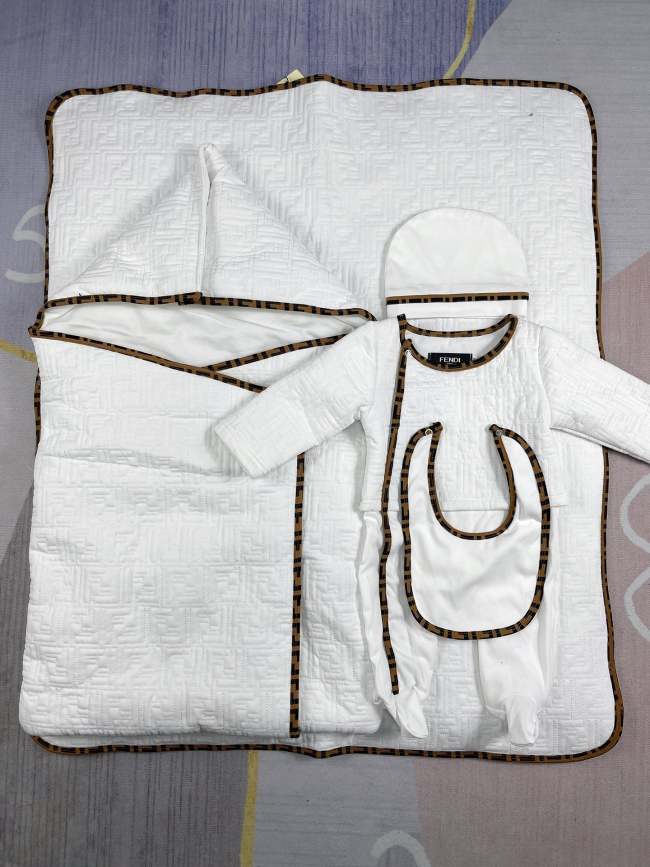 Newborn Baby crawl suit five-piece suit Cloak quilt set clothes , CL110-142-143