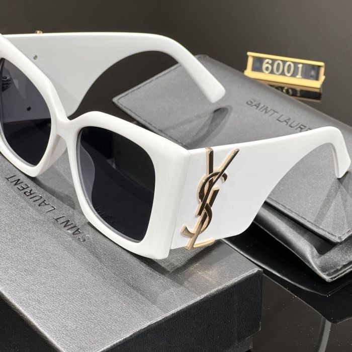 Blue light blocking sunglasses with the box and case ,G25-2566-2571