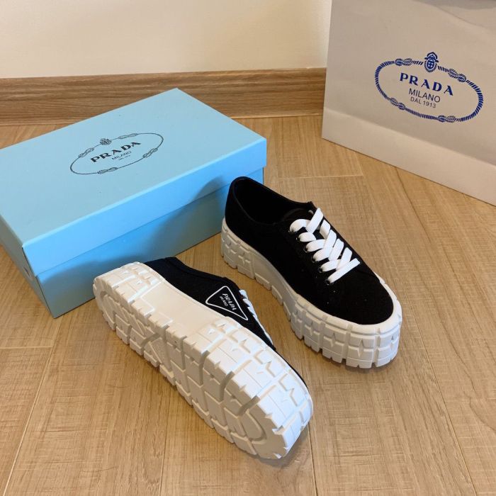 Women runner flat shoes,  size 35-40, SS60-2323-2324