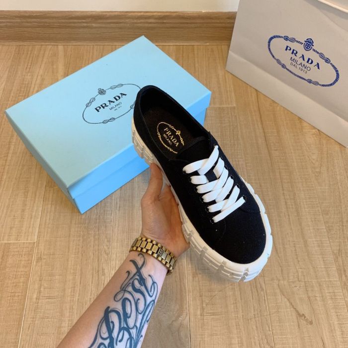 Women runner flat shoes,  size 35-40, SS60-2323-2324