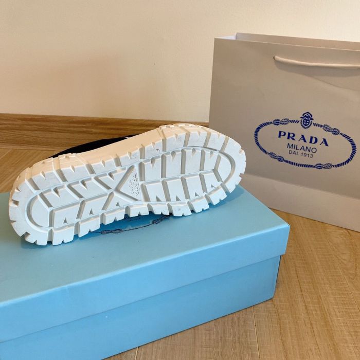 Women runner flat shoes,  size 35-40, SS60-2323-2324
