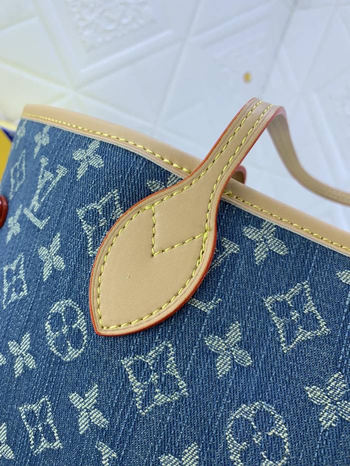 M40995 Canvas leather  bag ,5A,size 32x19x17cm, no box, B110-196