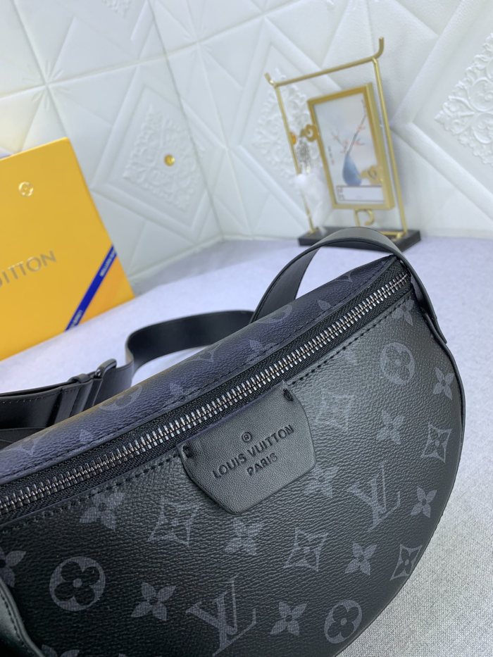 Canvas leather  bag ,5A,size 24.5X16X4.5cm, no box, B110-204