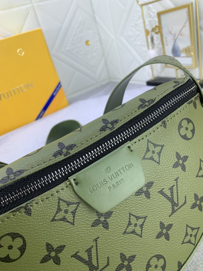 Canvas leather  bag ,5A,size 24.5X16X4.5cm, no box, B110-203