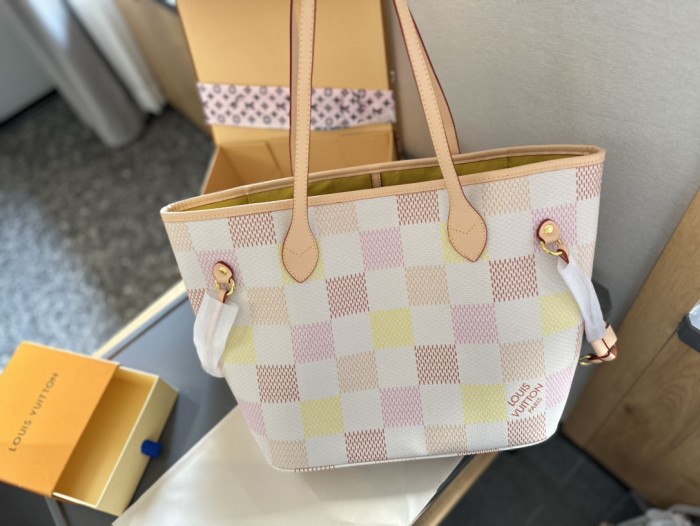 Split Leather  bag ,3A , size 32x28cm ,no box,  B68-6090-6091